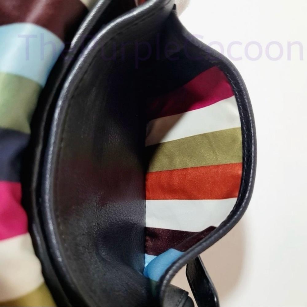 NWOT, Near Vintage Coach Legacy Wristlet #40212 - Picture 9 of 10